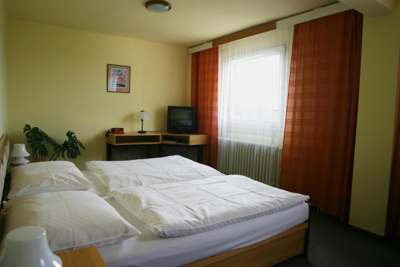 Resort Hotel Zvíkov Zvíkovské Podhradí Exterior foto